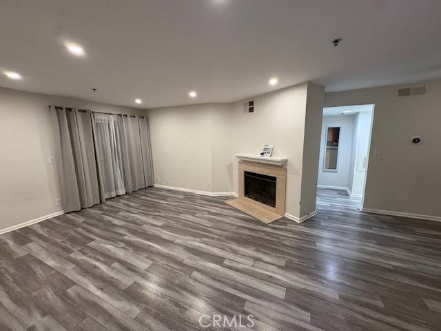 Oak Park, CA 91377,5744 Oak Bend #203
