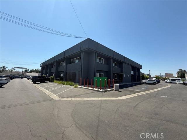 North Hollywood (los Angeles), CA 91606,Address not disclosed