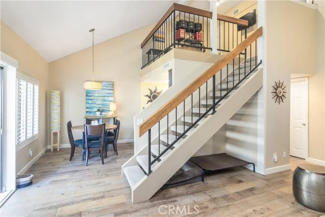 Newhall (santa Clarita), CA 91321,24831 Apple Street #B