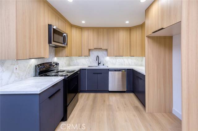 Reseda (los Angeles), CA 91335,7510 Etiwanda Avenue