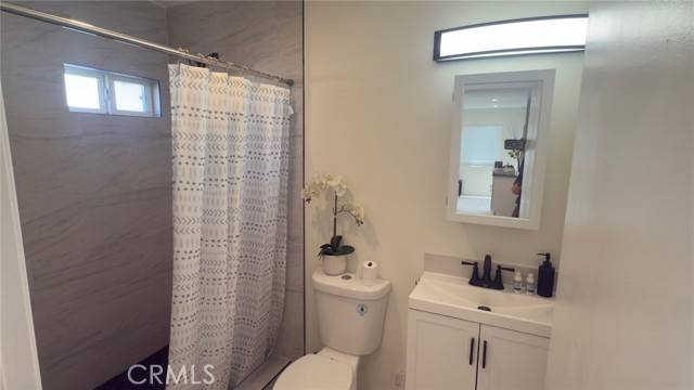 Pacoima (los Angeles), CA 91331,11319 Glenoaks