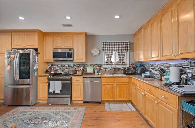 Granada Hills (los Angeles), CA 91344,10521 Blucher