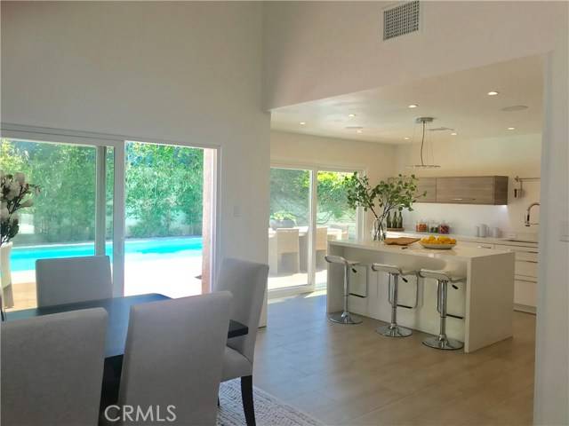 Valley Village, CA 91607,5714 Vantage Avenue