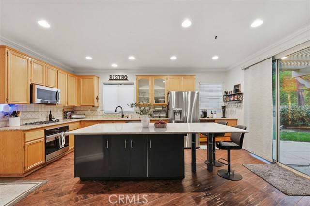 Saugus (santa Clarita), CA 91390,28649 Silverking