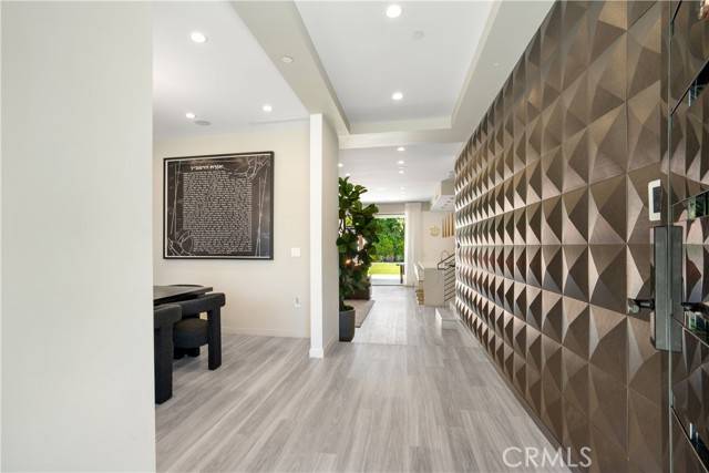 Encino (los Angeles), CA 91316,5032 Hesperia Avenue