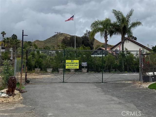 Wildomar, CA 92595,33310 Grape Street