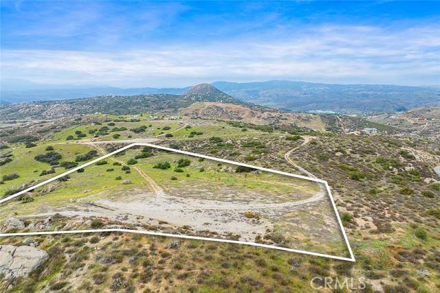 Aguanga, CA 92536,41120 Jojoba Hills Circle