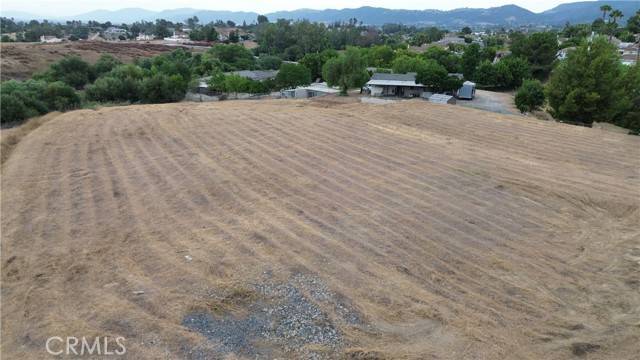 Murrieta, CA 92562,7 Juniper