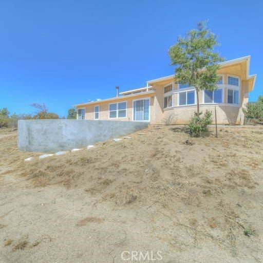 Anza, CA 92539,56686 Dickson Way