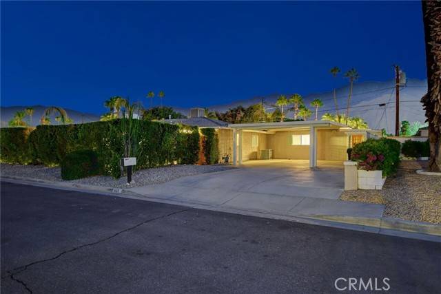 Palm Springs, CA 92264,657 S Mountain View Drive