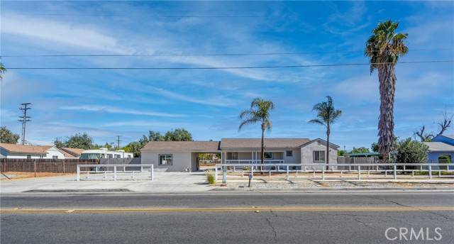 Hemet, CA 92543,248 N Palm Avenue