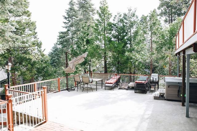 Lake Arrowhead, CA 92352,395 Primrose Circle