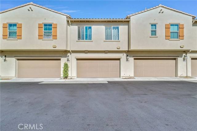 Rialto, CA 92376,945 W Clover Avenue