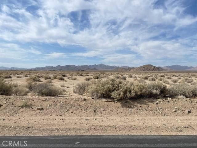 Lucerne Valley, CA 92356,0 North Side Road