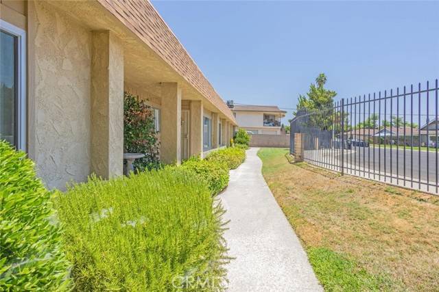 Hemet, CA 92543,622 South Santa Fe Street #6