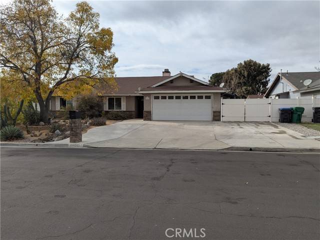 Hemet, CA 92544,44475 Meadow Grove Street