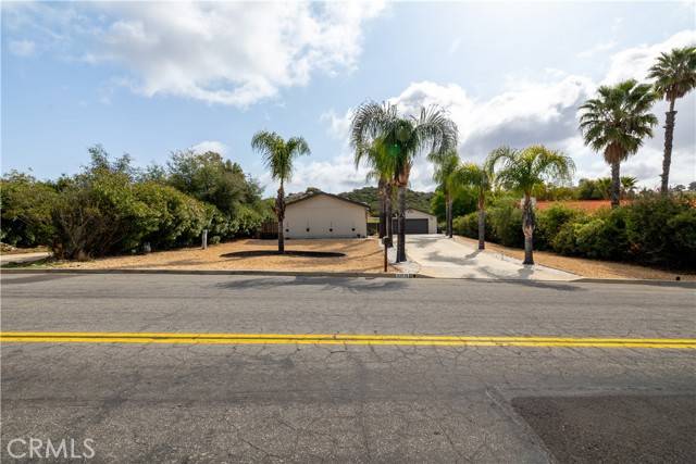 Wildomar, CA 92595,33778 The Farm Road
