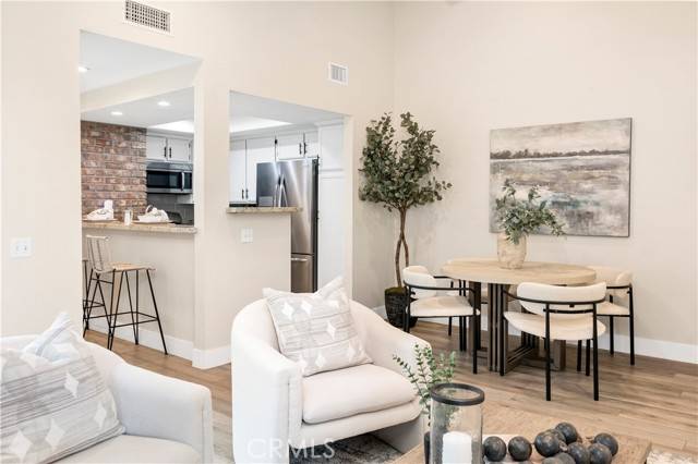 Yorba Linda, CA 92887,5920 Bedford Court #137