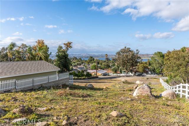 Lake Elsinore, CA 92530,0 Hayes