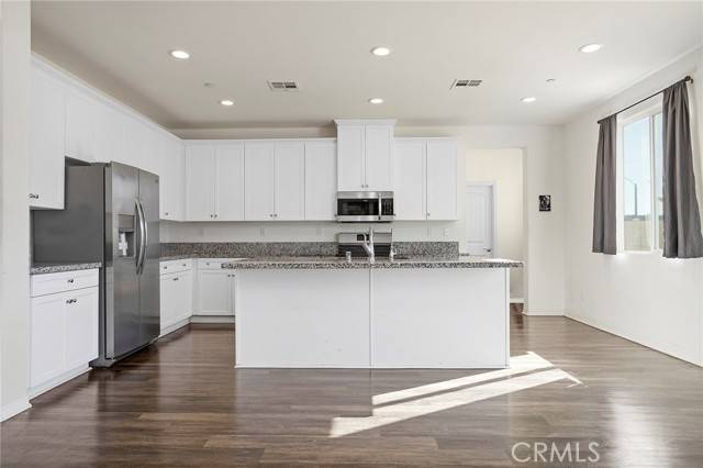 Murrieta, CA 92563,34048 Thistlewood Avenue