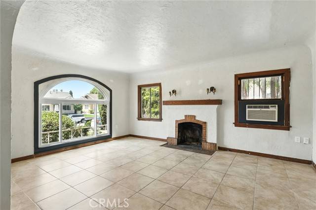 Pomona, CA 91768,541 Randolph Street
