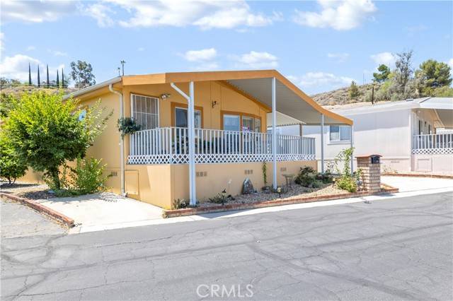 Hemet, CA 92544,44725 E. Florida #132
