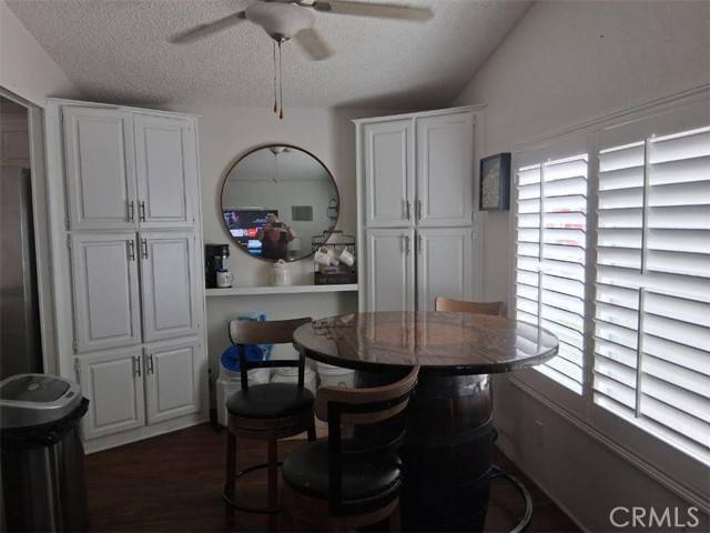 Corona, CA 92878,4901 Green River #229