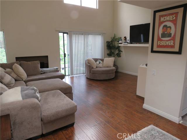 Orange, CA 92869,5744 E Creekside Avenue #10