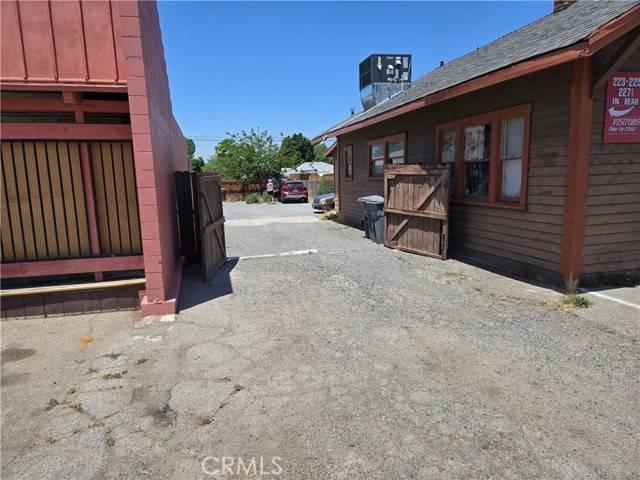 Hemet, CA 92543,221 S PALM AVE.