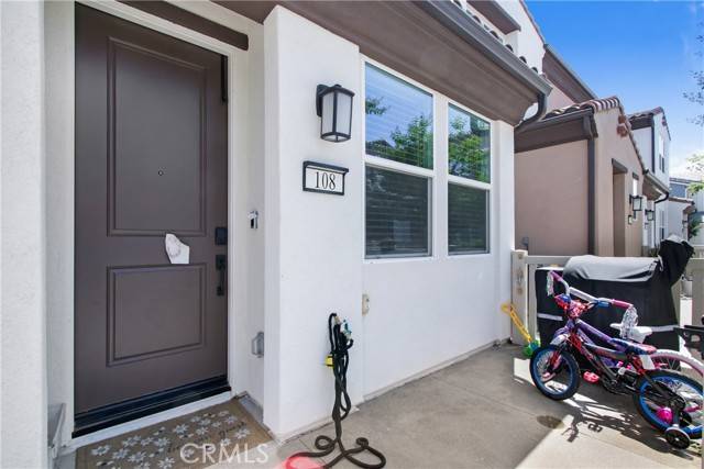 Corona, CA 92883,3934 Lavine Way #108