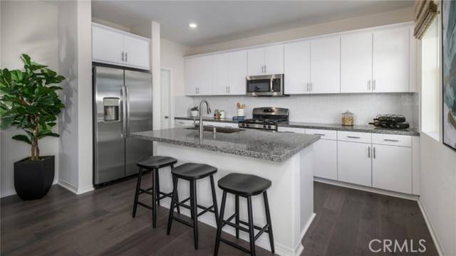 Rialto, CA 92377,338 Fowler Way