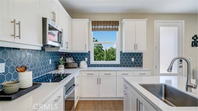 Ontario, CA 91762,2561 E Hyde Paseo