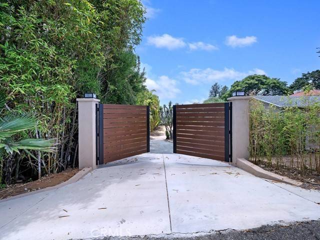 Encinitas, CA 92024,1570 Burgundy Road