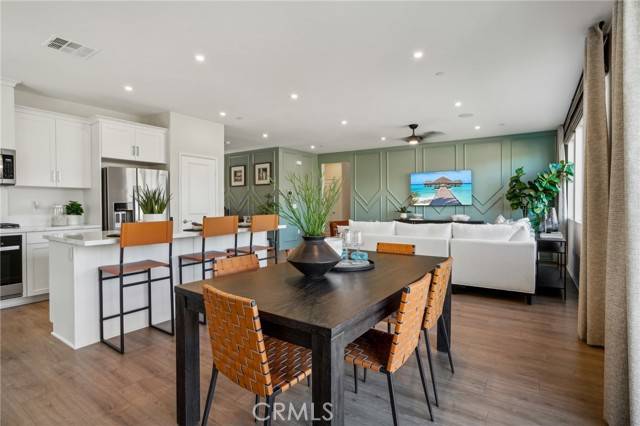 Cathedral City, CA 92234,403 Via Milano