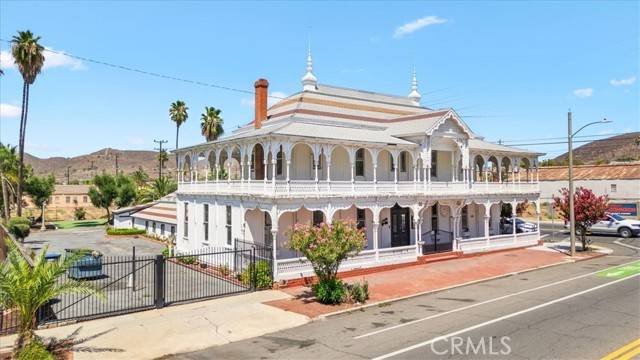 Lake Elsinore, CA 92530,201 W Graham Avenue