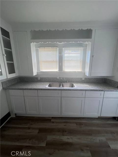 Ventura, CA 93001,157 S Laurel Street