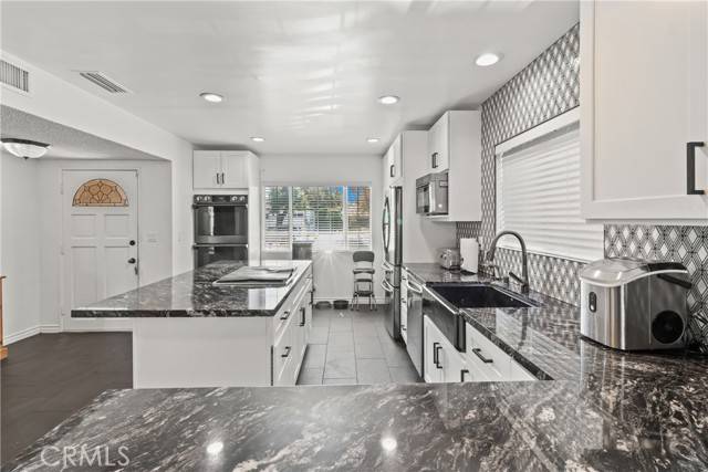 Winnetka (los Angeles), CA 91306,20323 Haynes Street