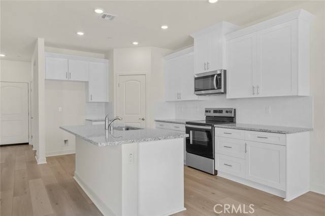 Apple Valley, CA 92307,14791 Indigo