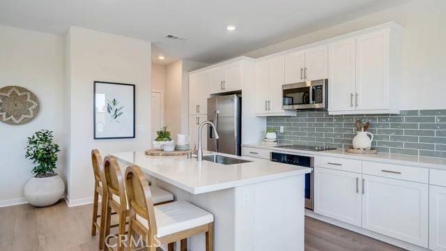 Ontario, CA 91762,2606 E Forest Paseo