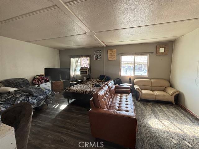 Hemet, CA 92543,430 N Palm #102