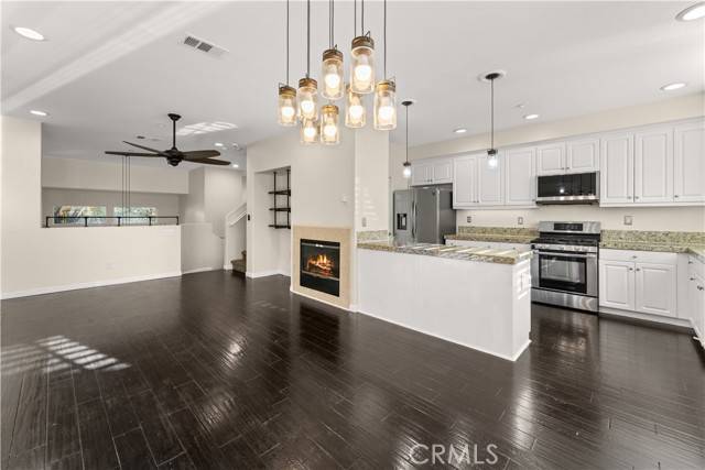 Murrieta, CA 92563,33650 Willow Haven #102