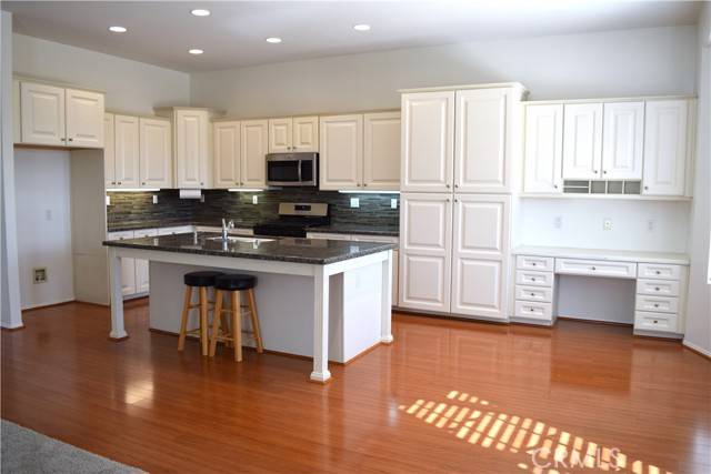 Murrieta, CA 92563,39723 Clements