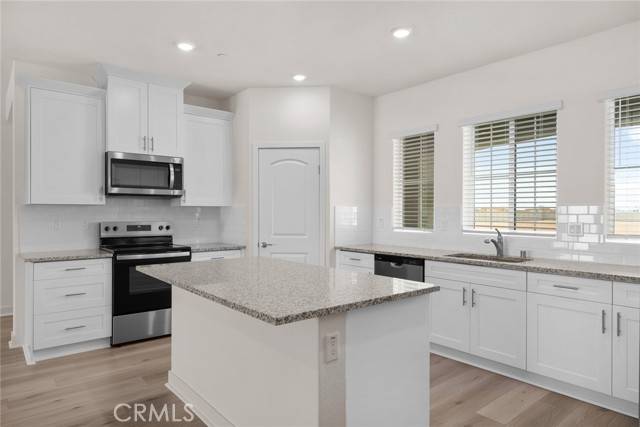 Apple Valley, CA 92307,14892 White Sage