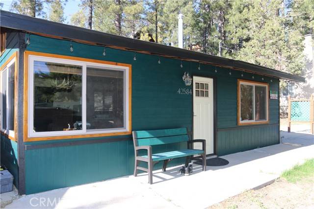 Big Bear Lake, CA 92315,42584 Cougar Road