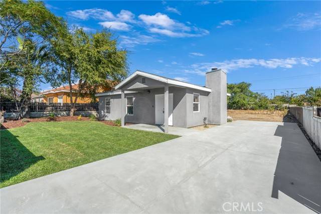 Fontana, CA 92336,6641 Cherimoya Avenue