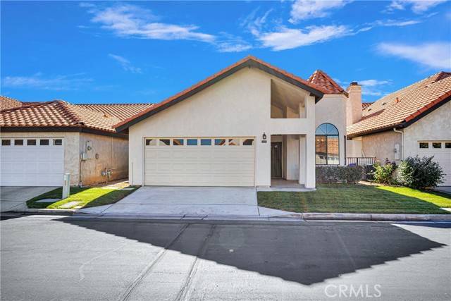 Apple Valley, CA 92308,19235 Pine Way