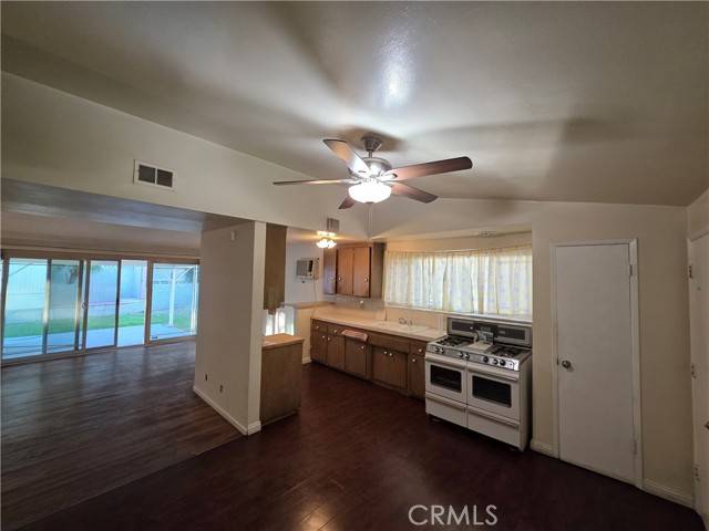 El Monte, CA 91733,10141 Brockway Street