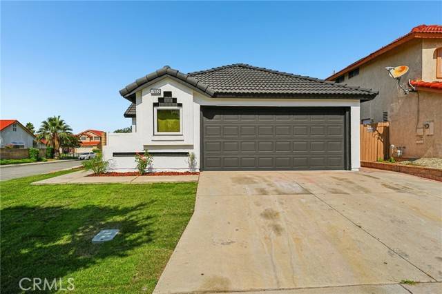 Fontana, CA 92336,7652 Plumaria