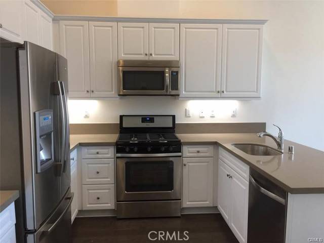 Montclair, CA 91763,8870 Camphor #H