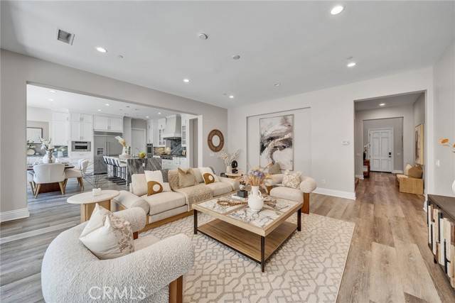 Tustin, CA 92782,61 Windwalker Way